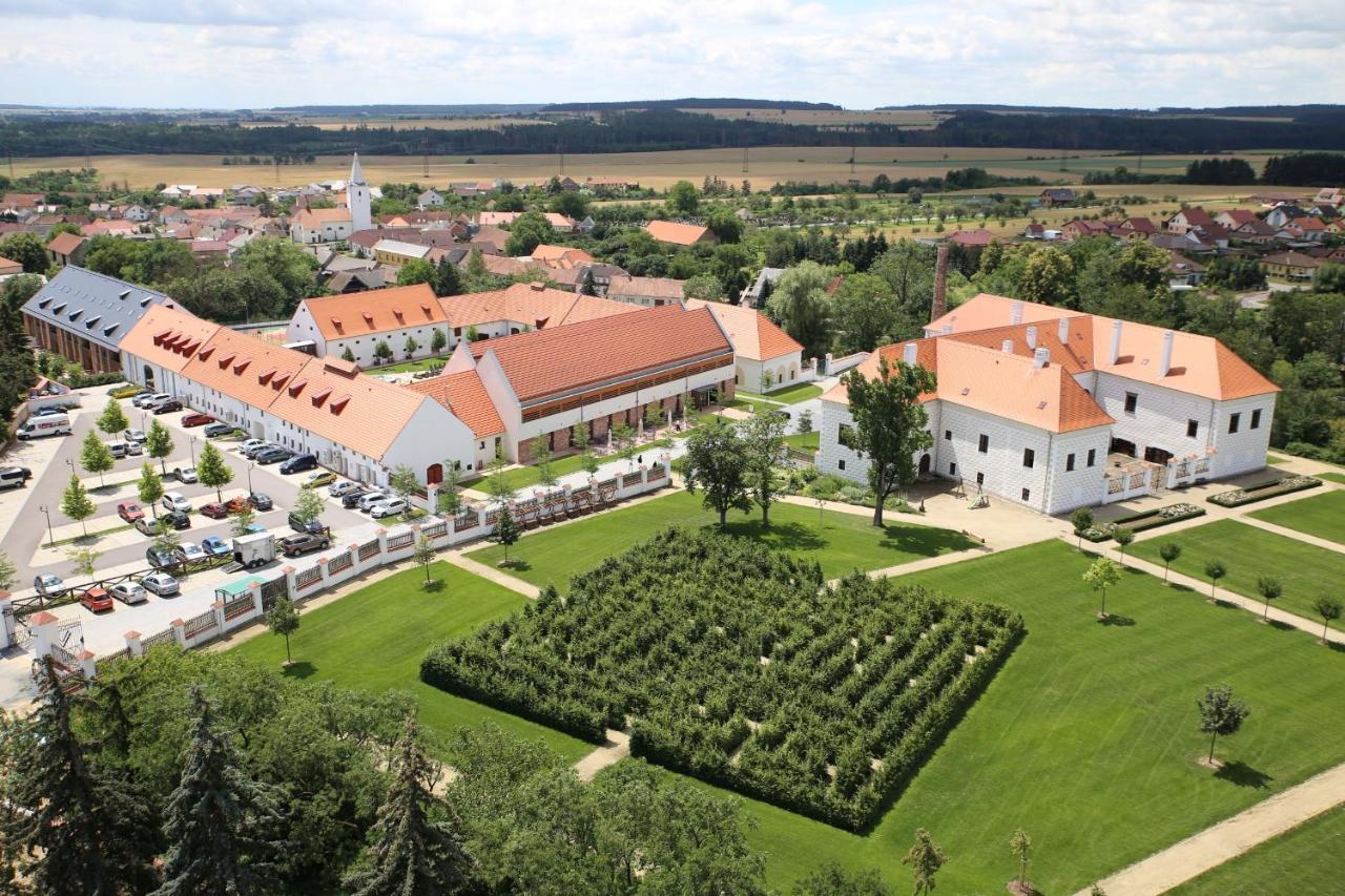 Hotel Zamek Valec Vladislav Eksteriør bilde